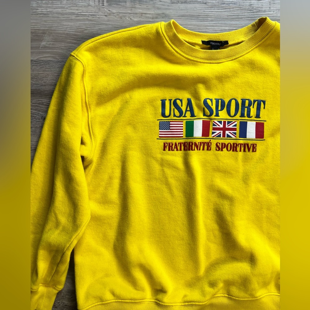 Forever 21 : USA Sport yellow sweatshirt